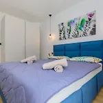 Balun In - 3 Bedrooms - Pool - Garden - Sauna فيلة *