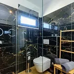 Balun In - 3 Bedrooms - Pool - Garden - Sauna فيلة Orihi