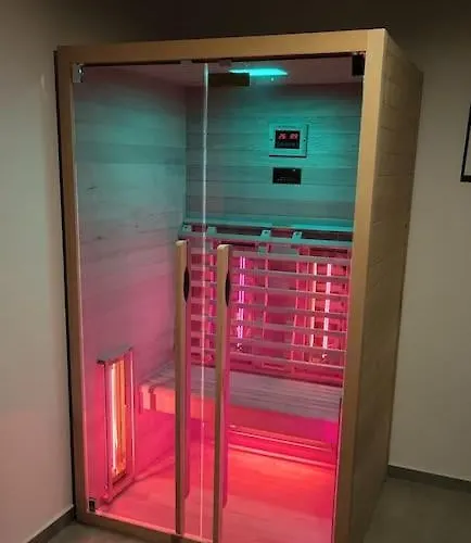 Balun In - 3 Bedrooms - Pool - Garden - Sauna Orihi