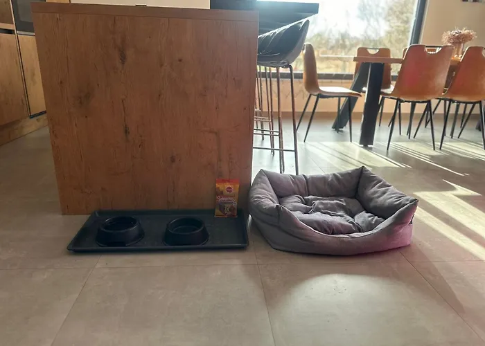 Balun In - 3 Bedrooms - Pool - Garden - Sauna Vila *